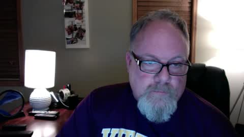 Snapshot of up2later chatting on 23, 12, 2024 up2later online show from 23, 12, 2024