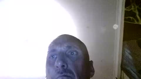 uplatenhorny2379 online show from 14, 1, 2026