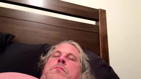 Snapshot of uptimeb4downtime chatting on 4, 12, 2025 Just 4 Fun online show from 4, 12, 2025