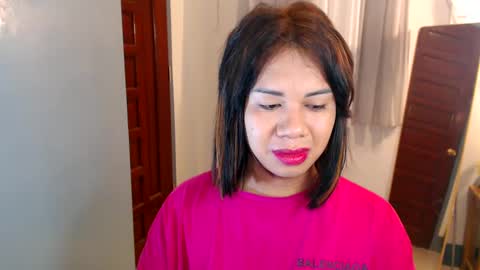 Snapshot of ur_cutiesthotasianxx chatting on 2, 12, 2024 Vee online show from 2, 12, 2024
