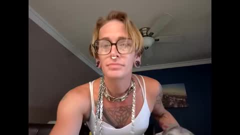 Snapshot of ur_daylee_dose chatting on 21, 5, 2026 Ur Daylee dose online show from 21, 5, 2026