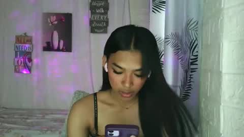 ur_dazzlingmorenaxx online show from 11, 2, 2026