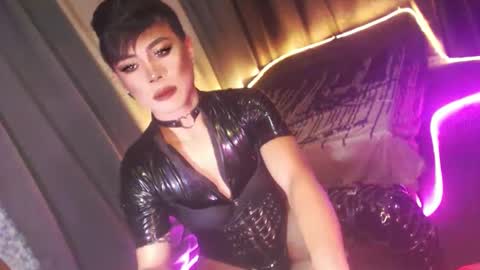 MISS ANNA online show from 2, 12, 2025