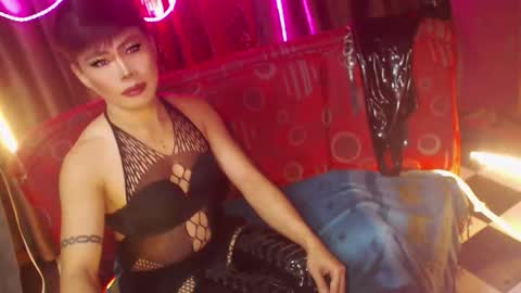 MISS ANNA online show from 5, 2, 2026