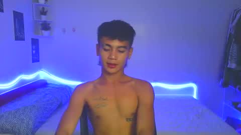 ur_naughtyboy_raphael online show from 24, 9, 2025