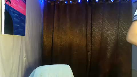 Snapshot of ur_perfectgirlmsa chatting on 5, 3, 2025 Ms. A lets go pass or pvt show online show from 5, 3, 2025