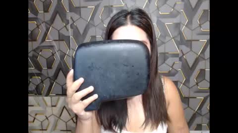 Snapshot of ur_prettychelsie18 chatting on 10, 6, 2026 ur_prettychelsie18 online show from 10, 6, 2026