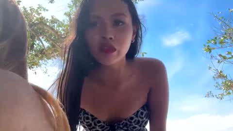 BARBIE- DONT FORGET TO FOLLOW ME AND GIVE ME THUMBS UP online show from 5, 1, 2025