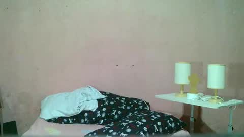 ur_sexybabe_ehra online show from 7, 1, 2025