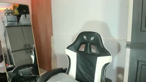 ur_shan21 online show from 29, 5, 2026