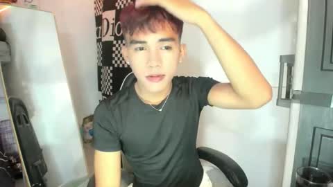 ur_shan21 online show from 2, 6, 2026