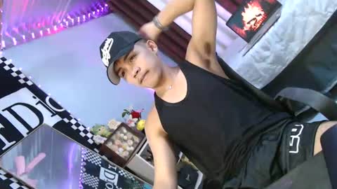 ur_shan21 online show from 8, 7, 2026