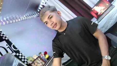 ur_shan21 online show from 10, 7, 2026