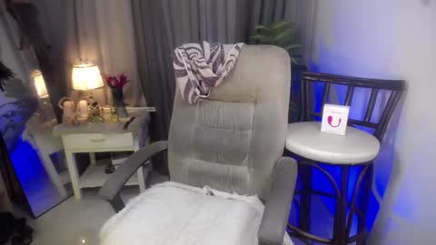 Snapshot of ur_sweet_atarah18 chatting on 29, 9, 2025 Atarah online show from 29, 9, 2025