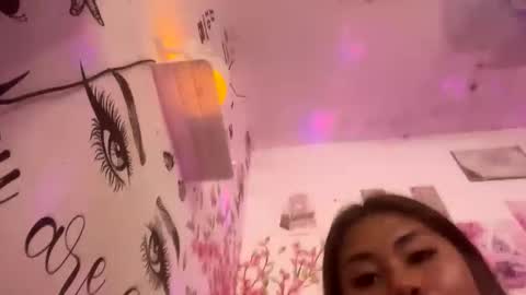 HelloIm  Girly online show from 24, 2, 2026