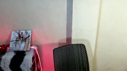 Snapshot of urasian_mary chatting on 24, 4, 2026 urasian_mary online show from 24, 4, 2026