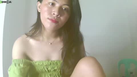 Snapshot of urasianlover69x chatting on 6, 3, 2025 rai online show from 6, 3, 2025