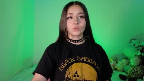 Danielle  online show from 18, 4, 2026