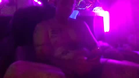 urdaddy875867 online show from 29, 4, 2026