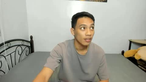 urfucker_vinz online show from 13, 1, 2026