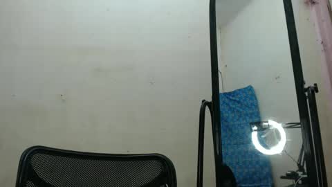 urgoddessleenie online show from 6, 1, 2026