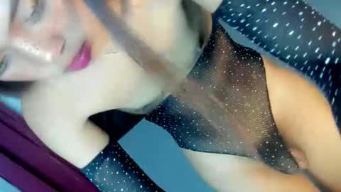 zoey noir online show from 18, 9, 2025