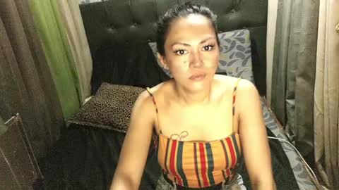 Snapshot of urhotasiankimmy chatting on 28, 7, 2026 misskimmy online show from 28, 7, 2026