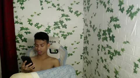 Snapshot of urhotfuckingass chatting on 26, 1, 2025 richard online show from 26, 1, 2025