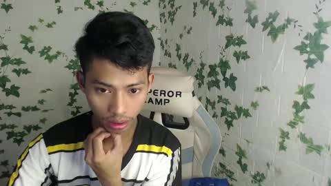 Snapshot of urhotfuckingass chatting on 13, 2, 2025 richard online show from 13, 2, 2025