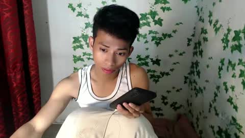 Snapshot of urhotfuckingass chatting on 21, 2, 2025 richard online show from 21, 2, 2025