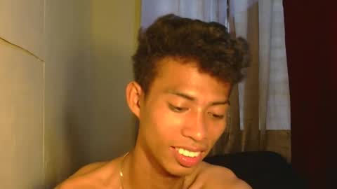 Snapshot of urhotfuckingass chatting on 12, 10, 2025 richard online show from 12, 10, 2025