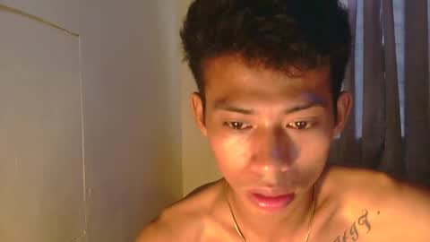 Snapshot of urhotfuckingass chatting on 12, 10, 2025 richard online show from 12, 10, 2025