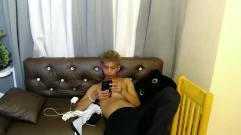 Snapshot of urhotfuckingass chatting on 3, 6, 2026 richard online show from 3, 6, 2026
