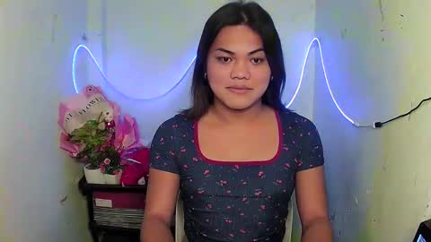 Snapshot of urhottie_bella chatting on 3, 10, 2025 urhottie_bella online show from 3, 10, 2025