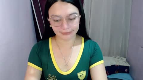 Snapshot of urhottiest_katey chatting on 7, 7, 2026 Katey online show from 7, 7, 2026
