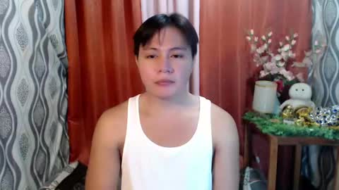 Snapshot of urhunky_ivan chatting on 17, 12, 2024 urhunky_ivan online show from 17, 12, 2024