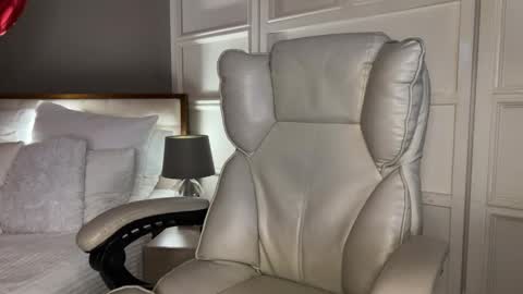 Kristina online show from 5, 12, 2025