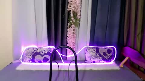 urlovely_jemma online show from 13, 4, 2026