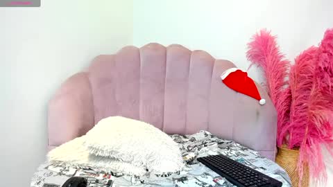 Snapshot of urlovex chatting on 11, 12, 2024 Love online show from 11, 12, 2024