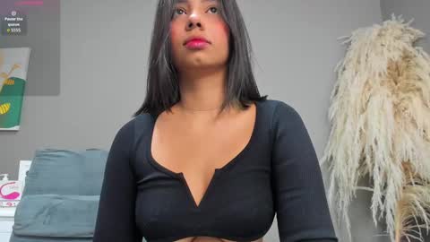 Snapshot of urlovex chatting on 11, 9, 2025 Love online show from 11, 9, 2025