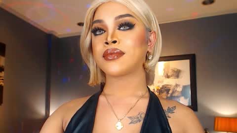 UrMajestyTyra online show from 4, 2, 2026