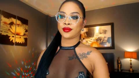 Snapshot of urmajestytyra chatting on 13, 5, 2026 UrMajestyTyra online show from 13, 5, 2026