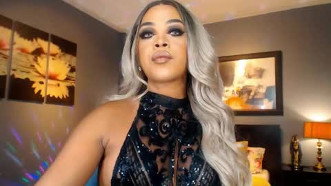 Snapshot of urmajestytyra chatting on 27, 5, 2026 UrMajestyTyra online show from 27, 5, 2026