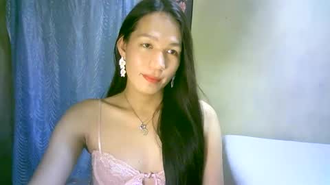 Snapshot of urpinaylovelyjuliaxxx chatting on 16, 2, 2025 queen julia not into CHEAPGUY online show from 16, 2, 2025
