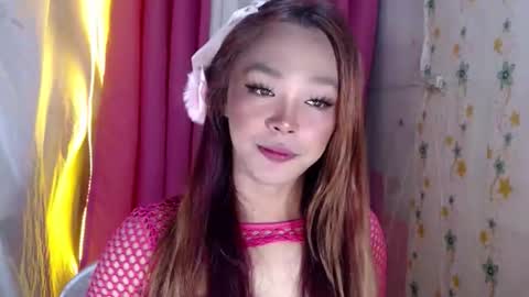 Snapshot of ursexy_debra chatting on 16, 9, 2025 TYRA online show from 16, 9, 2025