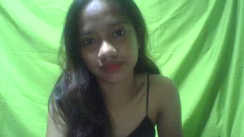 Snapshot of ursexydoll18 chatting on 10, 1, 2025 Darlyn room online show from 10, 1, 2025
