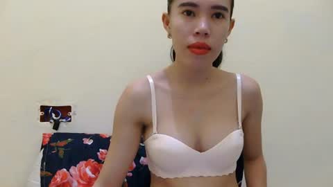 urskinnychix online show from 20, 6, 2026