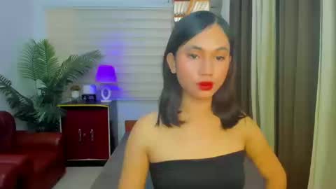 Snapshot of ursweet_athisa18 chatting on 24, 9, 2025 Athisa online show from 24, 9, 2025