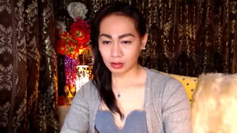 Snapshot of urtimelessbeauty chatting on 28, 1, 2025 Merca online show from 28, 1, 2025