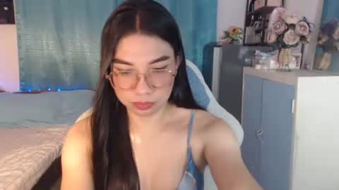 Ashley Kate Mateo Gray online show from 11, 3, 2026